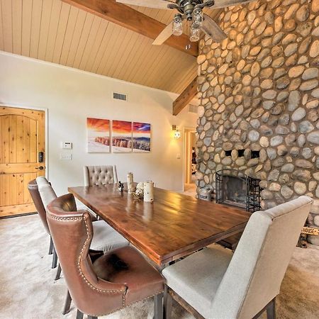 Lush Pinetop Retreat With Large Deck And Wooded Yard! Екстериор снимка